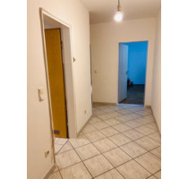 3-Zimmer Etagenwohnung - 1.352,00 EUR Kaltmiete, ca.  84,00 m² in Gröbenzell (PLZ: 82194)