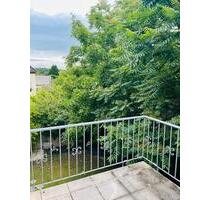 Schöne 4-Zimmer in ruhiger Stadtvilla in Bergheim City!