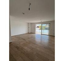 Sanierte 2,5 Zimmer Wohnung mit großem Balkon inklusive Garage - Fuldatal