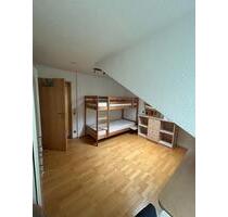 FrauenMädchen WG Zimmer möbeliert NK inkl. - Offenbach am Main Buchrain