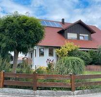 1 WG-Zimmer in 111 qm Wohnung ab sofort an Studentin zu vermieten - Teublitz