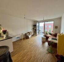 Moderne 3-Zimmer Wohnung mit Balkon und Loggia sowie TG-Stellplatz im Dichterviertel zu vermieten! - Ulm Söflingen