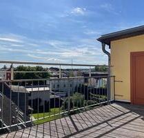 ANFRAGESTOPP | 2 Zimmer im DG | ca. 58 m² Wfl. | offene Wohnküche | Loggia | EBK | Tageslichtbad - Güstrow