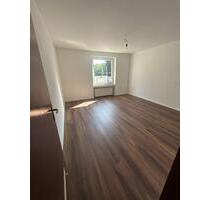 2-Zimmer EG-Wohnung ab sofort zu vermieten - Remscheid Remscheid-Süd