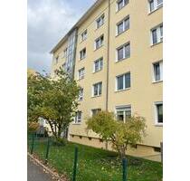 Laubegast: 2-Zimmer-Wohnung mit Balkon im 4. OG - Dresden Blasewitz