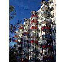 Ideal für Rentner oder Studenten, sanierte 1-Zimmer-Wohnung mit großem Balkon - Kiel Ellerbek