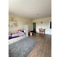 1 Zimmer Wohnung mit Balkon, Stellplatz, Sauna & Pool ab 1.10.25 - Rosengarten