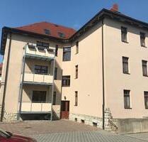 Wohnküche + großer Südbalkon + Tageslichtbad mit Wanne + Dusche! - Heidenau