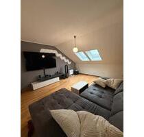 Helle 2-Zimmer Dachgeschosswohnung mit 2 Balkonen in Passau