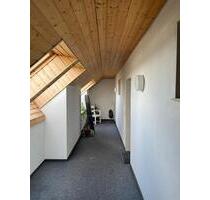 Helle, ruhige 2,5 Zimmer Wohnung teilrenoviert - Aalen Dewangen