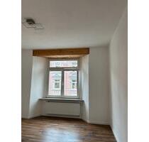 3 Zimmer Altbauwohnung - 1.200,00 EUR Kaltmiete, ca.  77,00 m² in Offenbach am Main (PLZ: 63071) Bieberer Berg