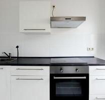2-Zimmer-Wohnung mit großzügigem Wohnzimmer und Einbauküche - Aschersleben