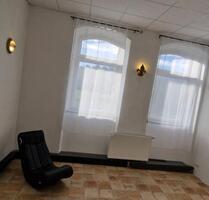 Schöne Helle 2 Zimmer Wohnung + Küche mit Garten &Blick aufs Grün - Würzburg Heuchelhof