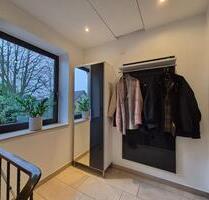 3-Zimmer Wohnung - 875,00 EUR Kaltmiete, ca.  90,00 m² in Lemgo (PLZ: 32657)