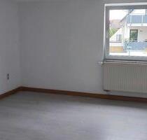 3 Zimmer Wohnung in Mötzingen - 900,00 EUR Kaltmiete, ca.  100,00 m² in Mötzingen (PLZ: 71159)
