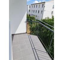 *FRISCH RENOVIERTE* 3 Zimmer Wohnung mit Balkon - Kindelbrück