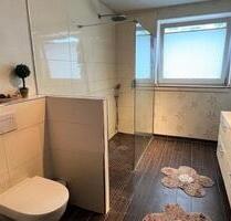 5 Zimmer Maisonette-Wohnung in Düsseldorf: frisch renoviert!