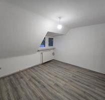 Sanierte 2,5 Zimmer Wohnung mit 60 qm in Ob-Holten - Oberhausen Schmachtendorf
