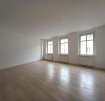großzügige, renovierte 3-Zimmer Altbauwohnung (1.OG) mit Charme nahe Teichplatz - Meerane