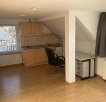 1-Zimmer Wohnung 25m² möbliert mit EBK in Linden - Hannover Linden-Limmer