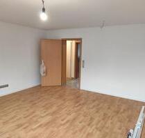 3 12 Zimmer Wohnung im 1. OG mit Balkon zu vermieten - Ahlen
