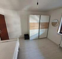 1 Zimmer WG zu vermieten - 400,00 EUR Kaltmiete, ca.  90,00 m² in Abstatt (PLZ: 74232)