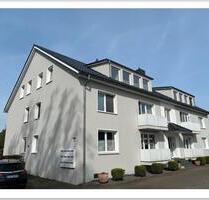 Schöne 3 Zimmer Dachgeschosswohnung mitten in Fredenbeck - Stade Bützfleth