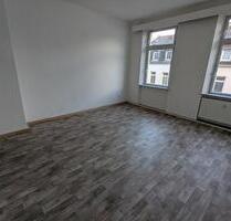 Schicke 2 Zimmer Wohnung mit Balkon 67m2 Nähe Zentrum In Plauen