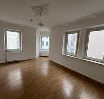 Frisch Renovierte 1,5-Zimmer Wohnung auch als Büro geeignet - Augsburg Lechhausen