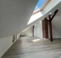 Gemütliche Dachgeschosswohnung - 450,00&nbsp;EUR Kaltmiete, ca.&nbsp; 40,00&nbsp;m&sup2; in Duisburg (PLZ: 47137) Mittelmeiderich
