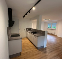 sofort Erstbezug: Helle 3 Zimmer Wohnung zu Vermieten renoviert!! - Weißenburg in Bayern