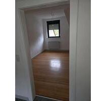 2 Zimmer Wohnung, Dachgeschosswohnung - Saarbrücken Eschberg