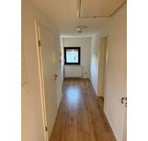 2 Zimmer Dachgeschosswohnung in 3 Familienhaus - Sankt Ingbert