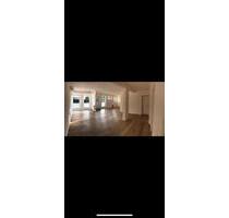 Moderne schöne 4 Zimmer Loft EG Wohnung in Raubling