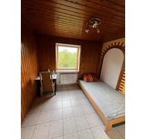 WG Zimmer zu vermieten - 650,00 EUR Kaltmiete, ca.  15,00 m² in Ingolstadt (PLZ: 85055) Nordost
