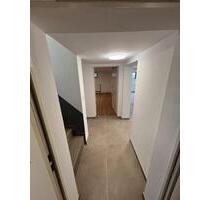 3-Zimmer Wohnung - 900,00 EUR Kaltmiete, ca.  70,00 m² in Wiesbaden (PLZ: 65183)