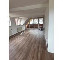 5-Zimmer Maisonettenwohnung mit Balkon in Bad Driburg