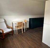 Helles WG-Zimmer mit Fußbodenheizung & Gartenanteil - Augsburg Bärenkeller