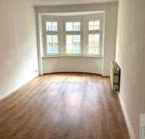 WG-geeignete 4-Raum-Wohnung mit Balkon im 3. OG auf der Karl-Marx-Straße zu vermieten! - Bautzen