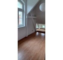 Schöne WG-geeignete Dachgeschoßwohnung in Stendals Altstadt