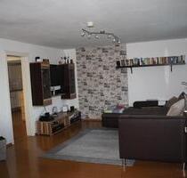 Helle ruhige 4 Zimmer 111 qm Wohnung mit Terrasse Garage - Asbach