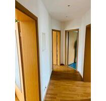 Helle 2-Zimmer Wohnung mit Balkon - Bernburg (Saale)