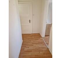 Schöne geflegte 2 Zimmer Dachgeschoss Wohnung - Pirmasens