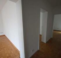 Uninahe 3-Zimmer Wohnung mit 2 Balkons und Tiefgaragenstellplatz - Wuppertal Gemarkung Elberfeld