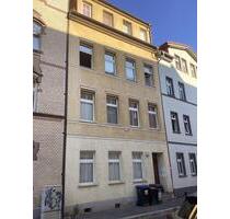 Hell 2 Zimmer Wohnung in zentraler Lage von Erfurt - Küche optional übernehmbar