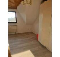 Zimmer in 4er-WG - 450,00 EUR Kaltmiete, ca.  14,00 m² in Eppelheim (PLZ: 69214)
