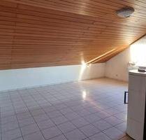 Gemütliche Dachgeschoss Wohnung 105m² - 4,5 Zimmer in Schöneck