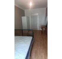 Möbliertes Zimmer in WG zur Zwischenmiete mind. 3 Monate - Berlin Pankow