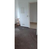 (093-d) Charmante 2 Zimmer Wohnung 1 OG rechts in Bernburg, Schloßgartenstr. zu vermieten - Bernburg (Saale)