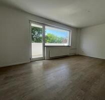 2 Zimmer Wohnung mit Ausblick! - 519,00 EUR Kaltmiete, ca.  58,06 m² in Wuppertal (PLZ: 42329) Gemarkung Vohwinkel